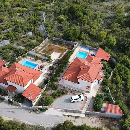 Veglia Villa