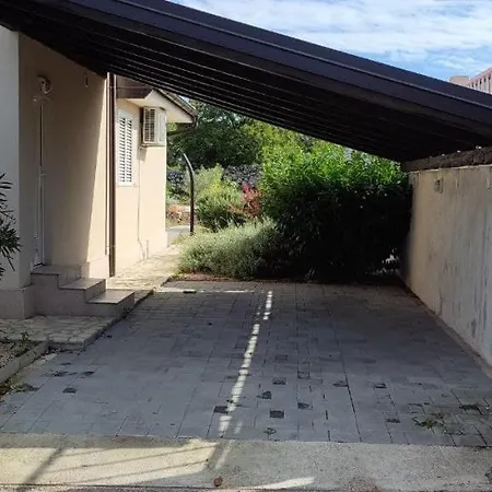 Veglia * Vrh (Krk)