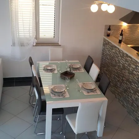 Villa Veglia Vrh (Krk)