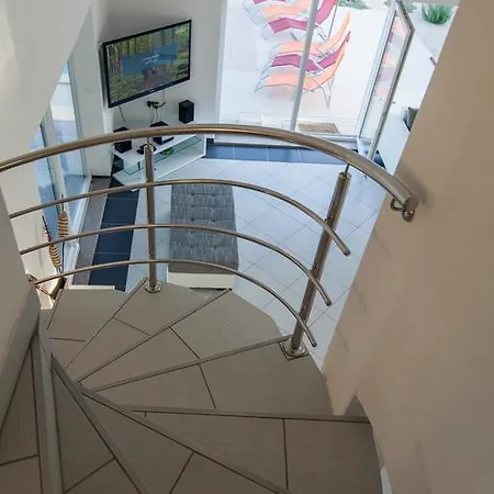 Vila Veglia Vrh (Krk)